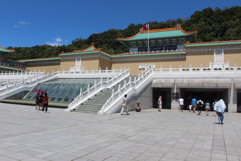 National Palace Museum hours guide: museum exterior in Taipei